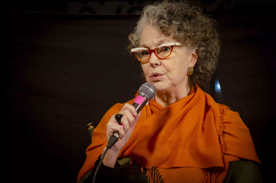 Homem de óculos com a mão na boca

O conteúdo gerado por IA pode estar incorreto.