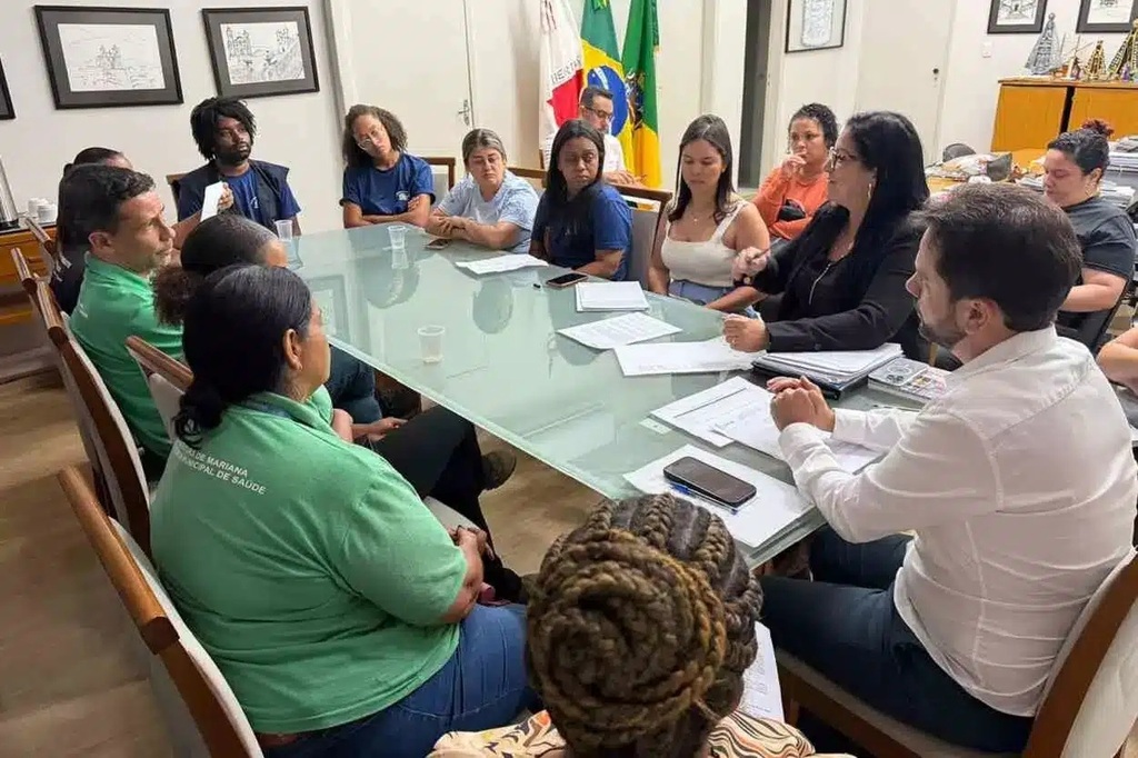 Prefeito promete abono a agentes de saúde e de endemias