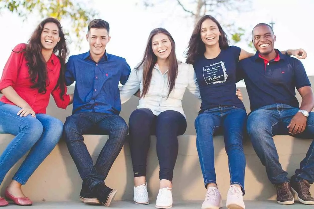 Jovens universitários